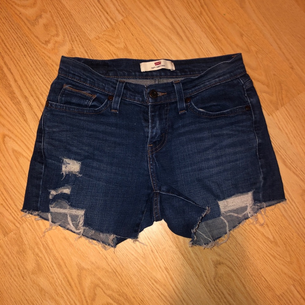 LEVI cut off denim shorts